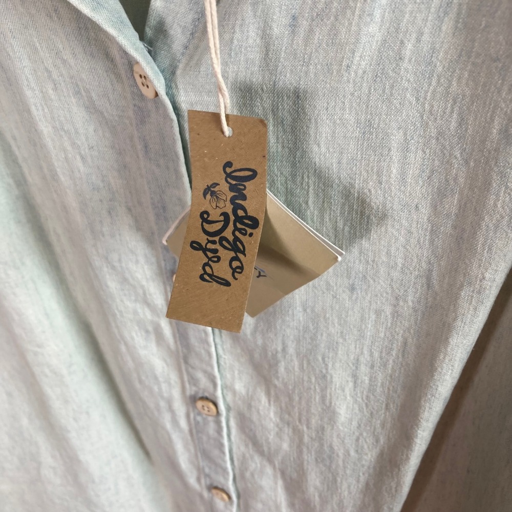 NWT Faherty Shirt Women M Blue Indigo Dyed Linen Tencel Short Sleeve Button Down - Picture 4 of 8